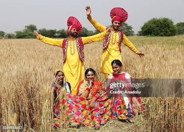 2,878 Baisakhi Photos and Premium High Res Pictures - Getty Images 2,878 Baisakhi Photos and Premium High Res Pictures - Getty Images