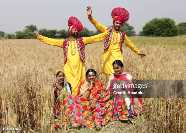 2,878 Baisakhi Photos and Premium High Res Pictures - Getty Images