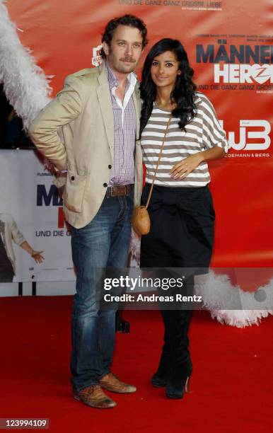 Christian Ulmen and Collien Fernandes attend the 'Maennerherzen 2 und die ganz grosse Liebe' premiere at CineStar on September 7, 2011 in Berlin,...