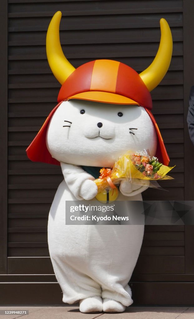 16th birthday of popular mascot Hikonyan