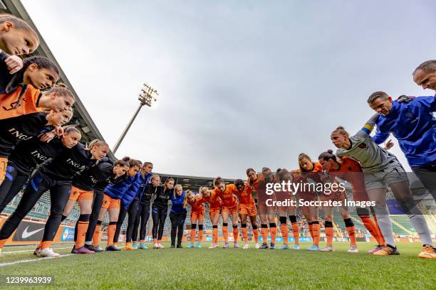 Sari van Veenendaal of Holland Women, Aniek Nouwen of Holland Women, Chasity Grant of Holland Women, Merel van Dongen of Holland Women, Lynn Wilms of...