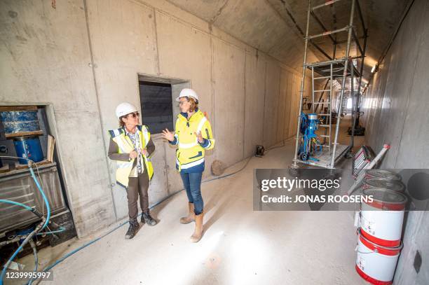 Flemish Minister of Mobility, Public Work Lydia Peeters and Isabelle D'hooghe, project engineer for the Flemish Government pictured during a press...