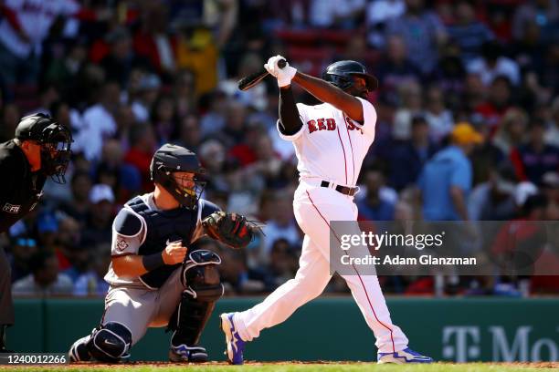 Jackie Bradley Jr. #19 of the Boston Red Sox bats during the game between the Minnesota Twins and the Boston Red Sox at Fenway Park on Friday, April...