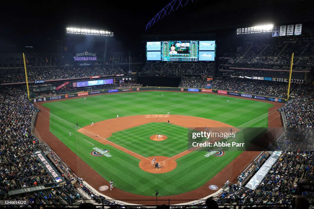 Houston Astros v. Seattle Mariners