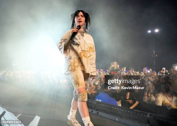 Billie Eilish performs onstage at the Coachella Stage during the 2022 Coachella Valley Music And Arts Festival on April 16, 2022 in Indio, California.