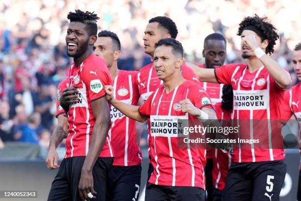 Cody Gakpo of PSV celebrates his 2-1 with Ibrahim Sangare of PSV, Mauro Junior of PSV, Eran Zahavi of PSV, Andre Ramalho of PSV during the Dutch KNVB...