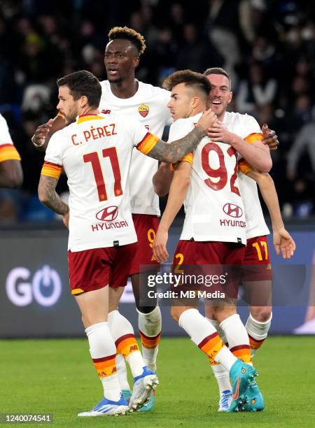 Stephan El Shaarawi of AS Roma celebrates with his team mates Tammy Abraham ,Jordan Veretout and Carles Perez after scores his Goal during the Serie...