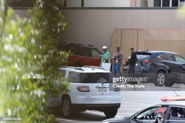 Columbiana Centre Shooting Photos and Premium High Res Pictures - Getty