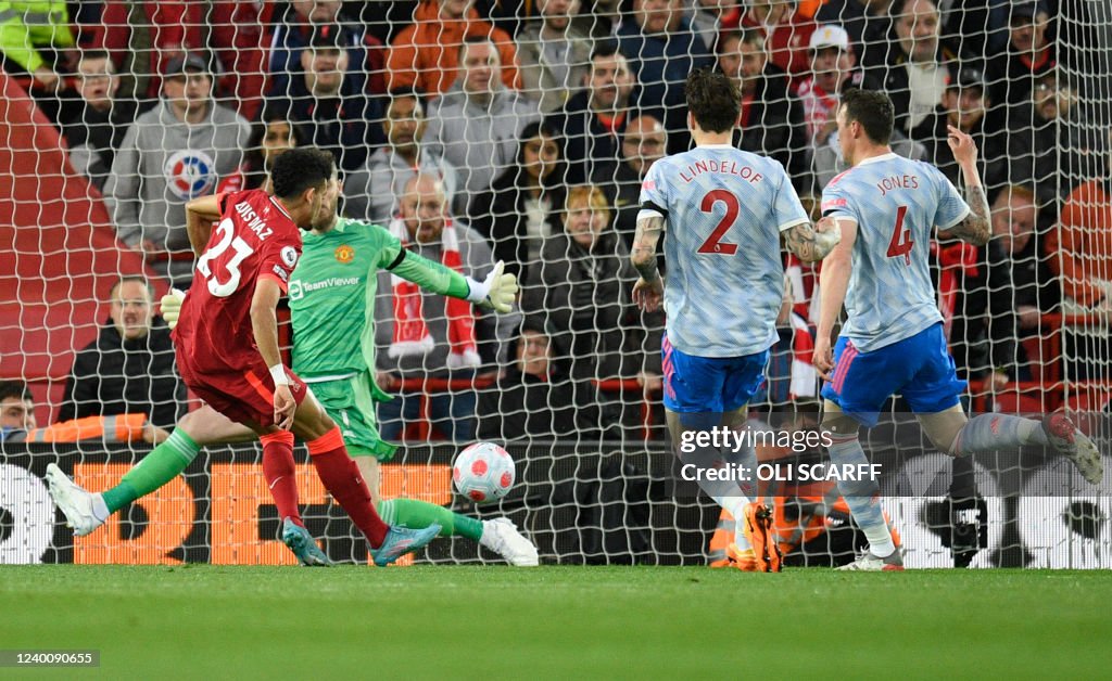 FBL-ENG-PR-LIVERPOOL-MAN UTD