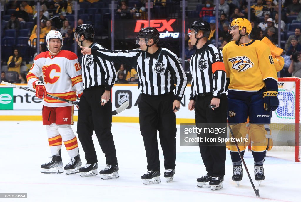 NHL: APR 19 Flames at Predators