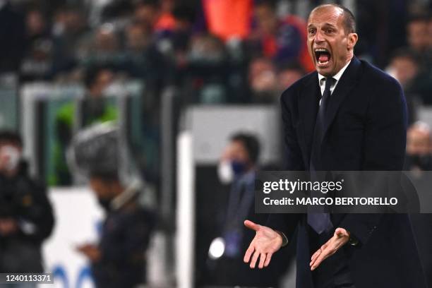 Juventus' Italian head coach Massimiliano Allegri shouts instructions during the Italian Cup semifinal, second leg football match between Juventus...