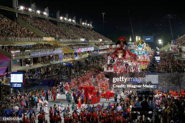 Members of Estacio de Sa samba school during the Access Group show on day two of the Rio de Janeiro 2022 Carnival at Marques de Sapucai Sambodrome on...