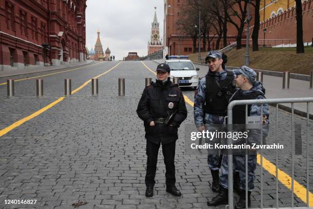 Russian Cop 1,309 Union Of Soviet Officers Stock Photos, High-Res Pictures, and ...