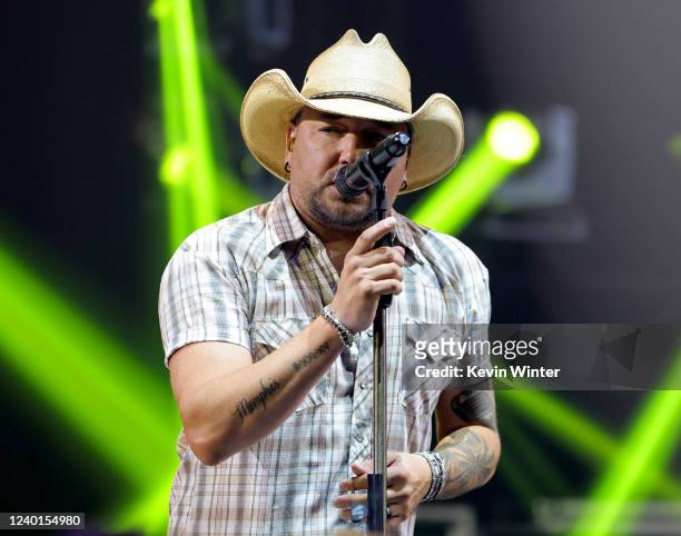 Jason Aldean performs live onstage at the iHeartCountry Album Release Party for his new album "Georgia" at iHeartRadio Theater on April 21, 2022 in...