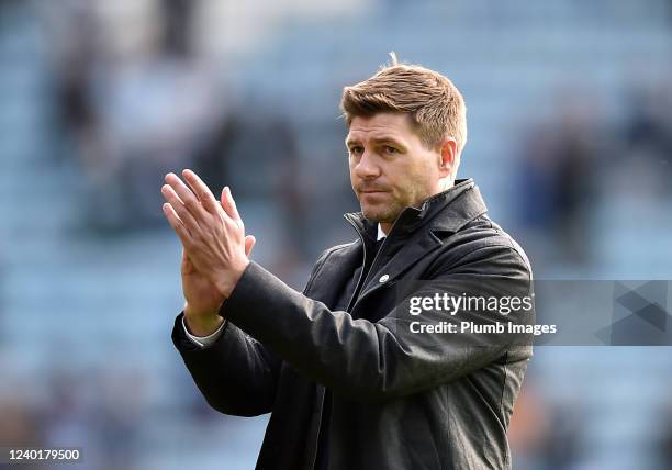 Aston Villa manager Steve Gerrard thanks the Aston Villa fans after the the Premier League match between Leicester City and Aston Villa at King Power...