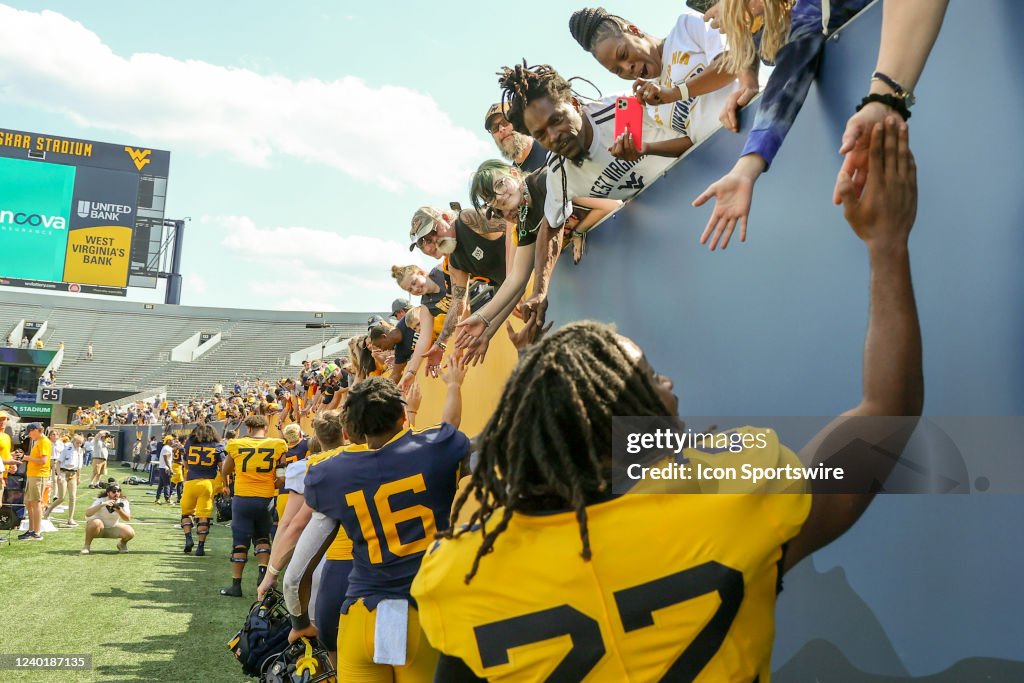 COLLEGE FOOTBALL: APR 23 West Virginia Spring Game