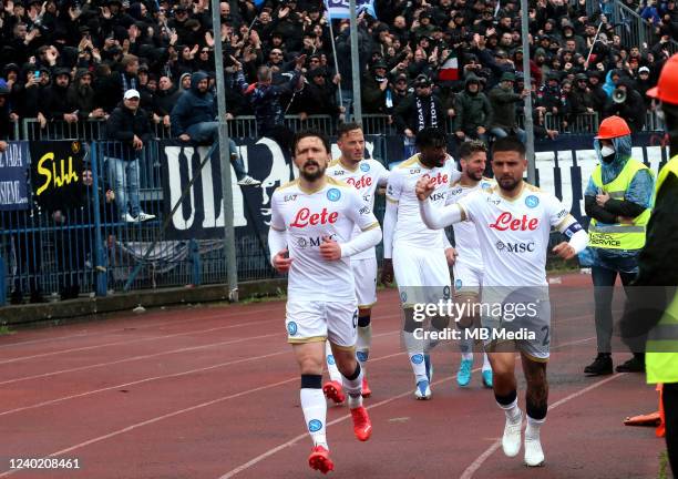 Lorenzo Insigne of SSC Napoli celebrates with his team mates after scoring his goal during the Serie A match between Empoli FC and SSC Napoli at...