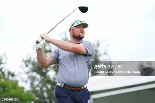 Former MLB pitcher Jon Lester plays his shot from the first hole tee during the final round of the ClubCorp Classic at Las Colinas Country Club on...