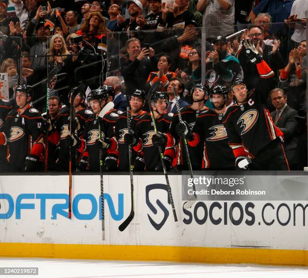 Ryan Getzlaf of the Anaheim Ducks waves to fans during the third period against the St. Louis Blues at Honda Center on April 24, 2022 in Anaheim,...