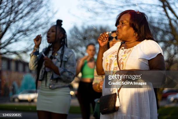 JaâNiah Bryant MaâKhia Bryantâs younger sister, and Jeanene Hammonds, MaâKhia Bryantâs grandmother, blow bubbles at the Community Vigil for...