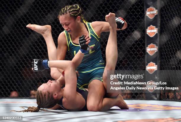 Las Vegas, CA Carla Esparza vs Rose Namajunas during their Ultimate Fighter 20 Finale match at the Palms Casino Resort in Las Vegas, Friday, December...