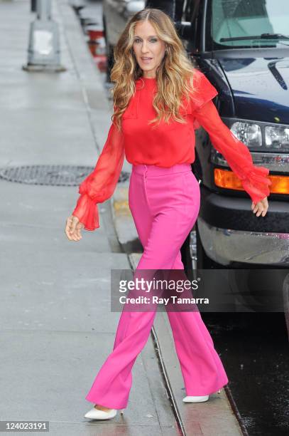 Actress Sarah Jessica Parker enters the "Late Show With David Letterman" taping at the Ed Sullivan Theater on September 7, 2011 in New York City.