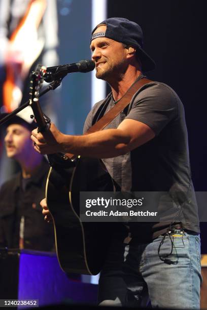 Andrew Ripp Pics 132 Andrew Ripp Photos & High Res Pictures - Getty Images