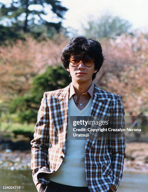 young japanese man - ère showa photos et images de collection