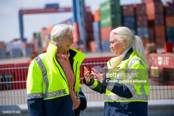 April 2022, Hamburg: Christine Lagarde , President of the European Central Bank , stands next to Angela Titzrath, Chairwoman of the Executive Board...