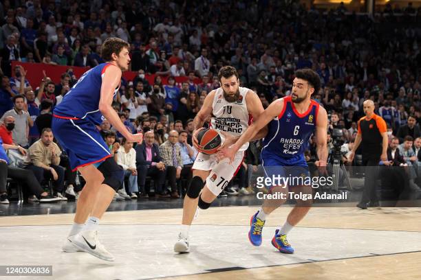 Luigi Datome, #70 of AX Armani Exchange Milan in action with Elijah Bryant, #6 of Anadolu Efes Istanbul during the Turkish Airlines EuroLeague Play...