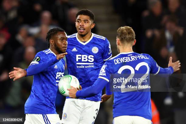 Ademola Lookman of Leicester City celebrates scoring the equalising goal with Wesley Fofana and Kiernan Dewsbury-Hall during the UEFA Conference...