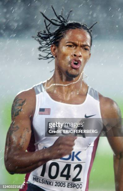 Darold Williamson competes during the men's 400m semi-final at the 10th IAAF World Athletics Championships in Helsinki 10 August 2005. AFP PHOTO ERIC...