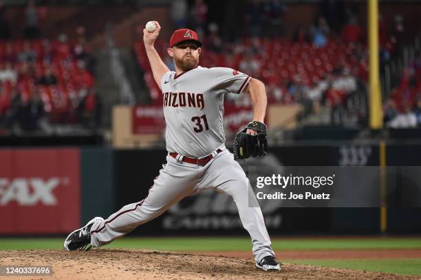 Ian Kennedy of the Arizona Diamondbacks pitches against the St. Louis Cardinals during the ninth inning at Busch Stadium on April 29, 2022 in St...