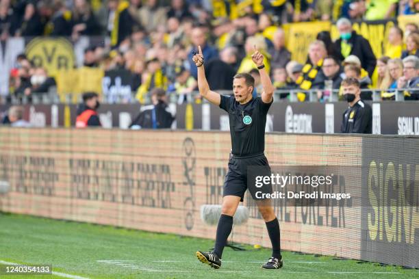 Referee Robert Hartmann decides on penalty during the Bundesliga match between Borussia Dortmund and VfL Bochum at Signal Iduna Park on April 30,...