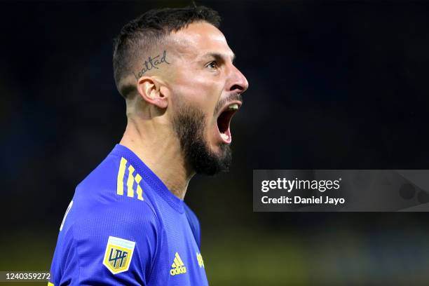 Dario Benedetto of Boca Juniors celebrates after scoring the first goal of his team during a match between Boca Juniors and Barracas Central as part...
