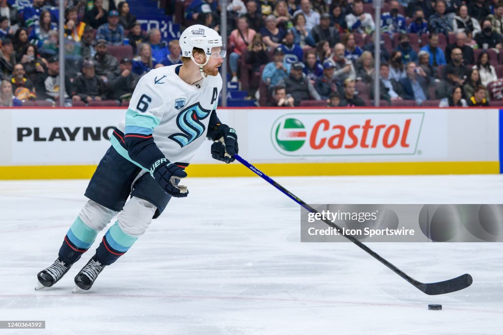 NHL: APR 26 Kraken at Canucks