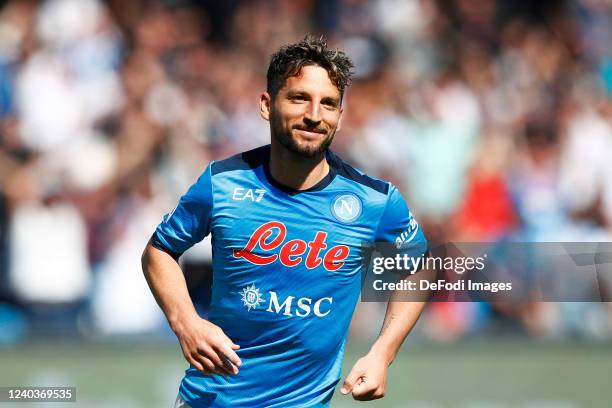 Dries Mertens of SSC Napoli celebrates after scoring his team's fifth goal during the Serie A match between SSC Napoli and US Sassuolo at Stadio...