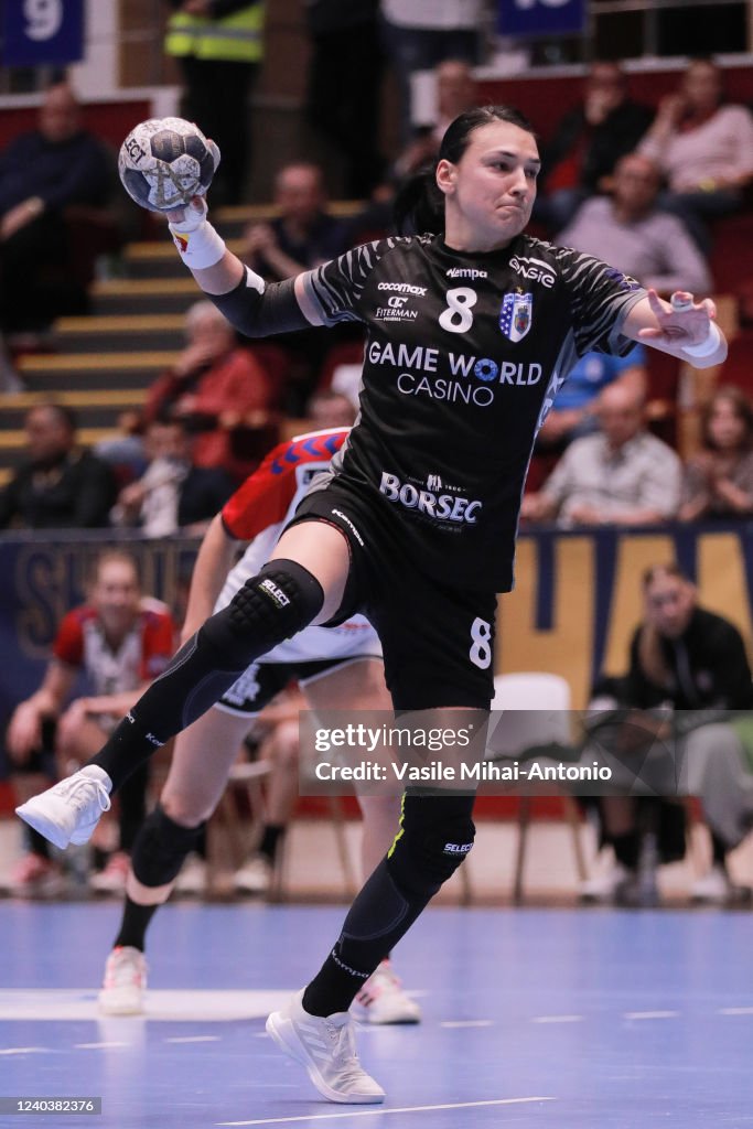 CSM Bucuresti v Team Esbjerg - EHF Women´s Champions League Quarter Final First Leg