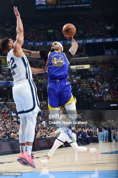 Gary Payton II of the Golden State Warriors drives to the basket during the game against the Memphis Grizzlies during Game 1 of the 2022 NBA Playoffs...