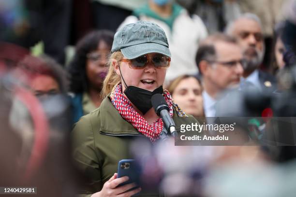 Amy Schumer American stand-up comedian makes a speech as thousands of protesters are gathered at the Foley Square in New York City, United States on...