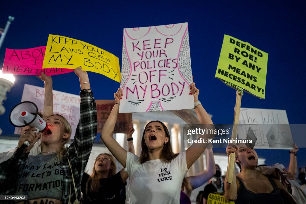 Leaked Document Indicates Supreme Court Set To Overturn Roe v. Wade