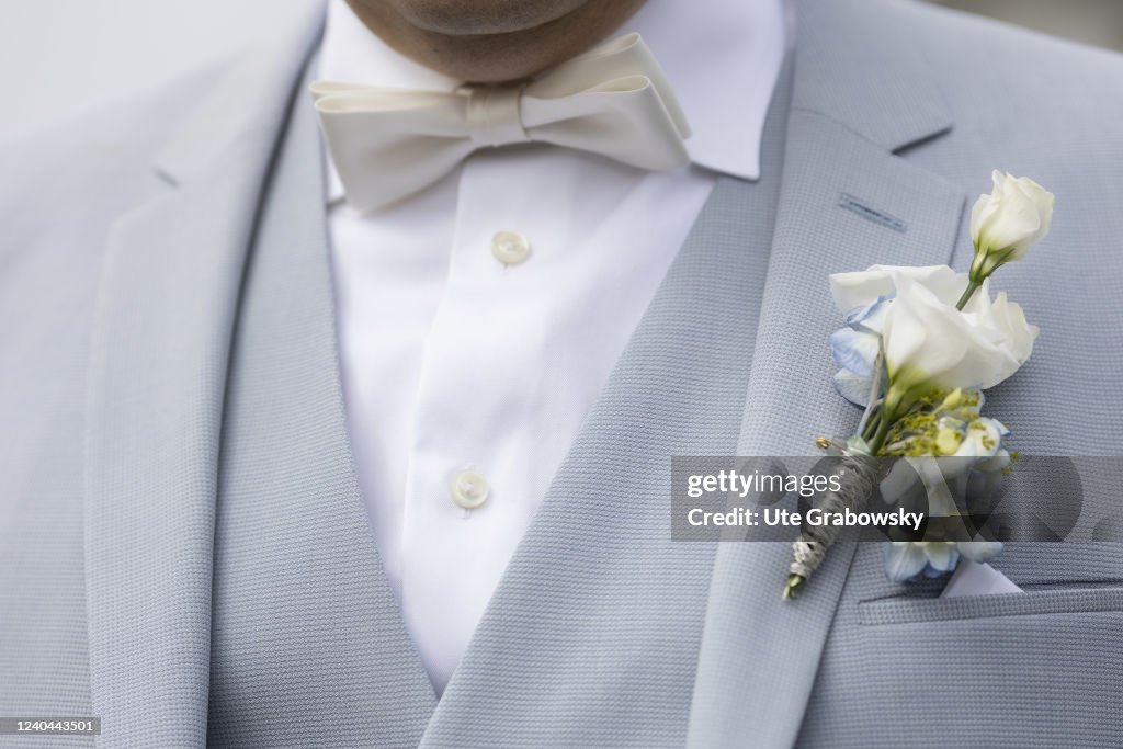 Flower arrangement of a bridegroom