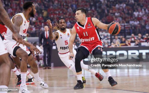 Kostas Sloukas, #11 of Olympiacos Piraeus in action during the Turkish Airlines EuroLeague Play Off Game 5 match between Olympiacos Piraeus and AS...