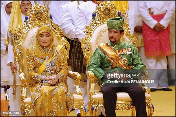 Ceremony of "Berbedak" at the throne chamber, in the royal Palace for the wedding of Crown Prince of Brunei : Haji Al -Muhtadee Billah ibni Sultan...