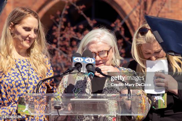 Tom Seavers widow Nancy Seaver and their daughters Sarah and Anne Seaver speak to the crowd during the Tom Seaver Statue Dedication at Citi Field on...