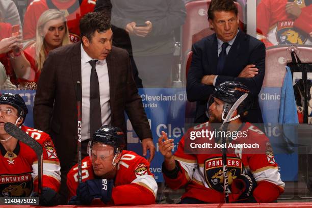 Florida Panthers Interim head coach Andrew Brunette talks to Aaron Ekblad of the Florida Panthers during a break in action against the Washington...