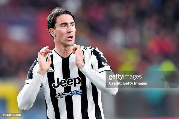 Dusan Vlahovic of Juventus looks on during the Serie A match between Genoa CFC and Juventus at Stadio Luigi Ferraris on April 30, 2022 in Genoa,...