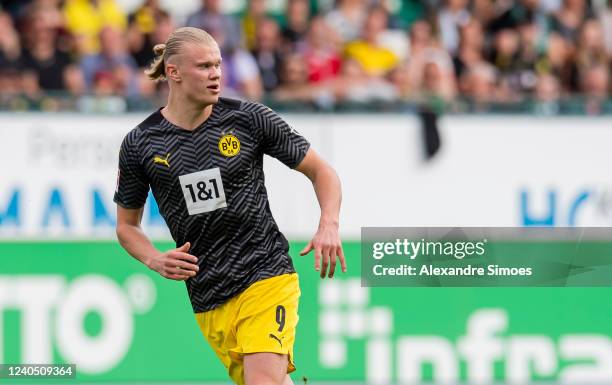 Erling Haaland in action during the Bundesliga match between SpVgg Greuther Fürth and Borussia Dortmund at the Sportpark Ronhof Thomas Sommer on May...