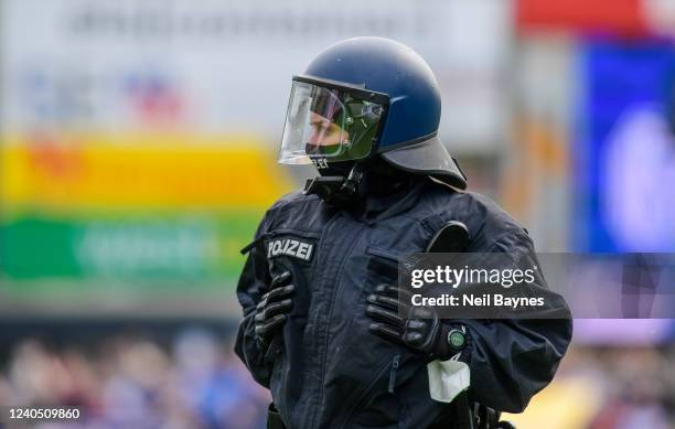 Female Riot Police 11,917 Riot Germany Stock Photos, High-Res Pictures, and Images - Getty ...