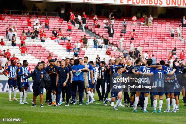 The players of FC Porto celebrates the 30th championship after the Liga Portugal Bwin match between SL Benfica and FC Porto at Estadio da Luz on May...
